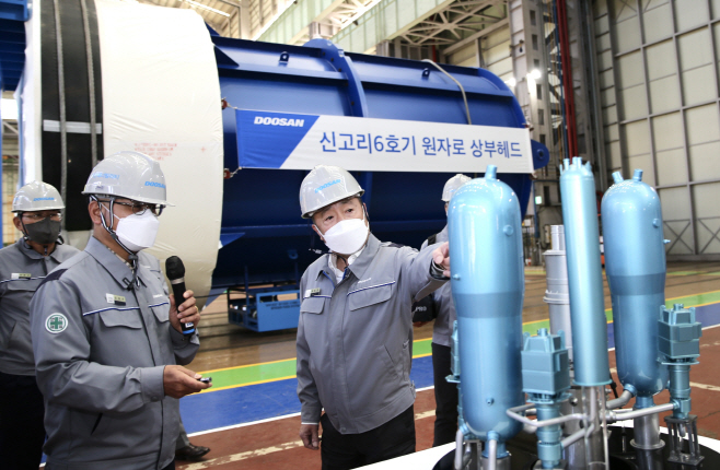 사진1 박정원 두산그룹 회장 두산에너빌리티 방문