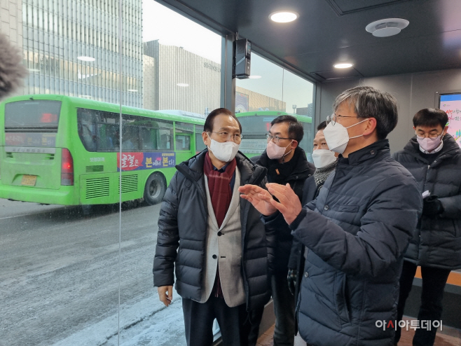 대중교통과(스마트 버스승강장 점검) (4)