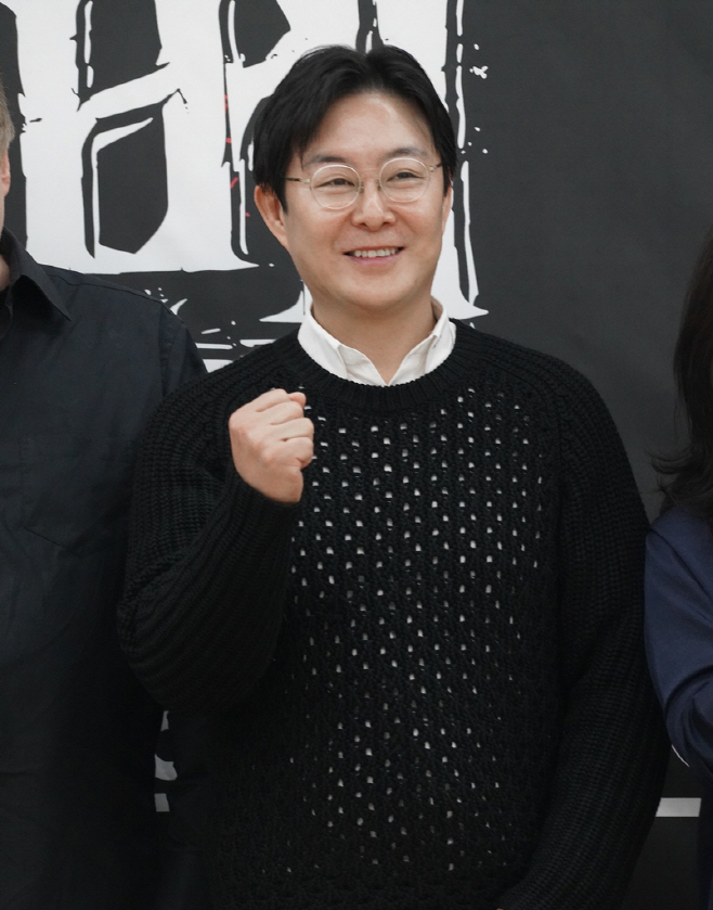 엄홍현