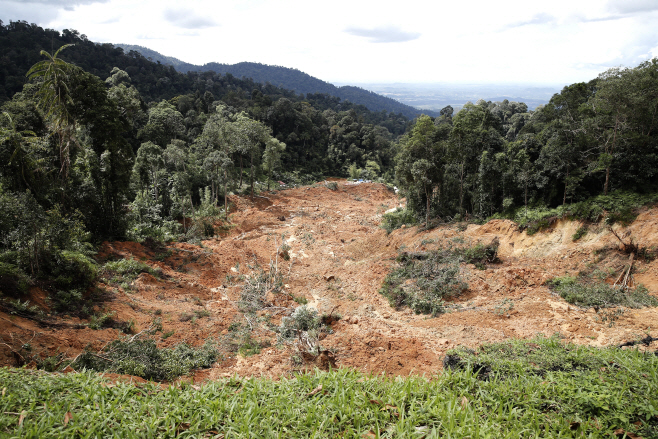 Malaysia Landslide <YONHAP NO-3045> (AP)