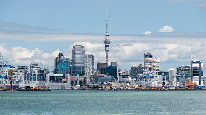800px-Auckland_Skyline_as_seen_from_Devonport_20100128_3