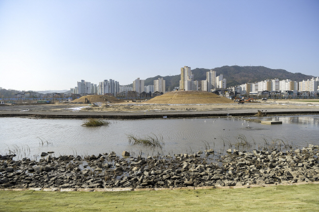 순천만국제정원박람회 개최를 위해 오천언덕 조성 공사