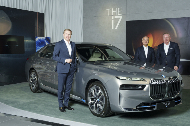 BMW 럭셔리 라운지 오픈
