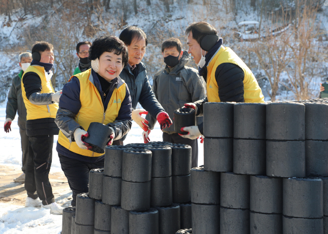 (배포용)[20221220] 사랑해 연탄나눔행사_003