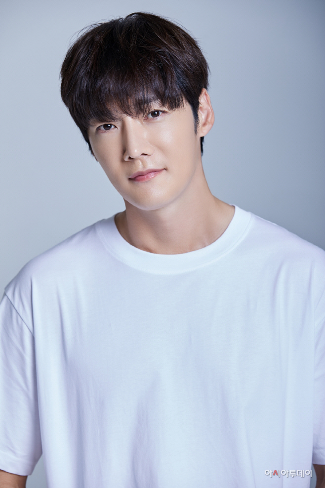 최진혁