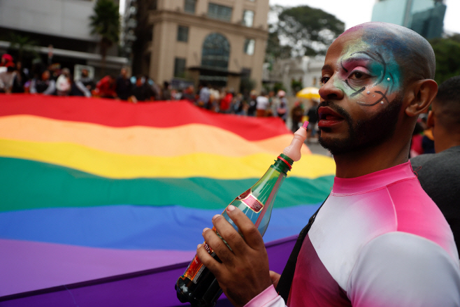 3년 만에 열린 브라질 동성애 축제 '파라다 게이'