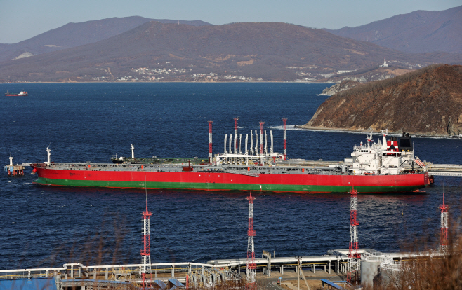 RUSSIA-OIL/OUTPUT <YONHAP NO-3006> (REUTERS)