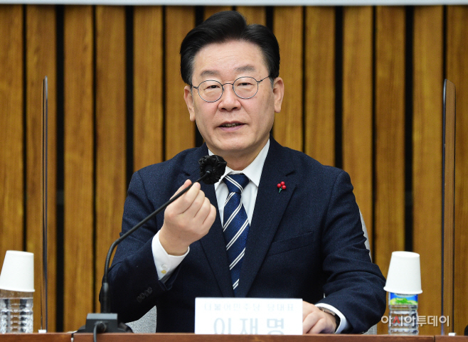 [포토] 이재명 대표 '尹 정권 검찰...민주주의 파괴 도구로 전락'