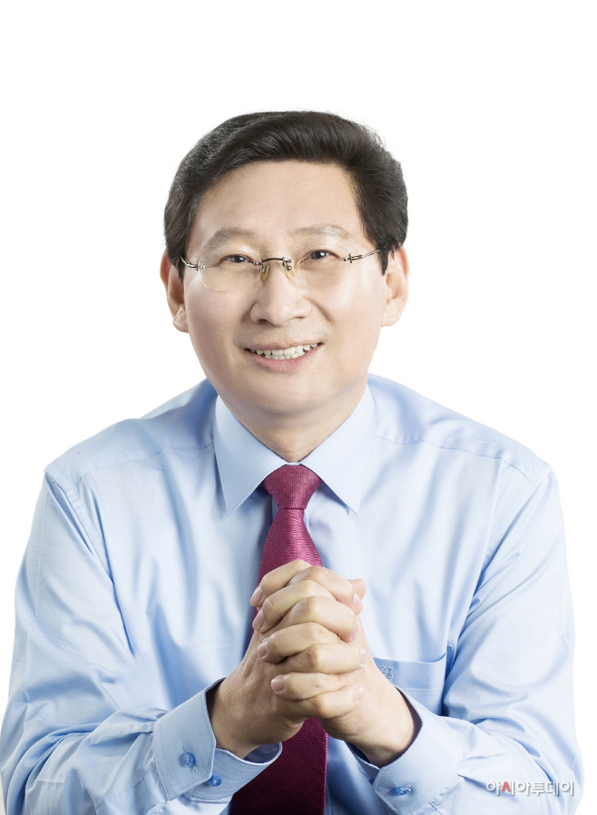 이상일