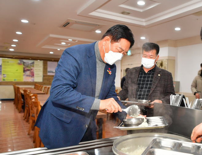 군청 백암홀에서 열린 브랜드 쌀 시식회