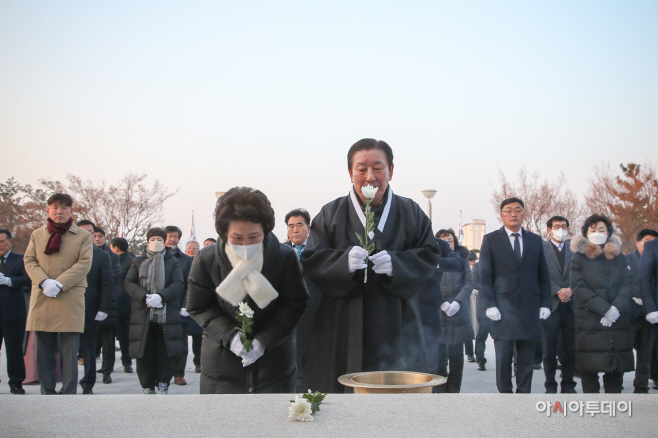 0101 함안군, 2023년 계묘년 새해맞이 충의탑 참배1
