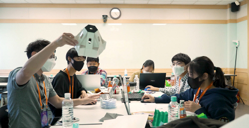 사본 -사진1) 우주의 조약돌