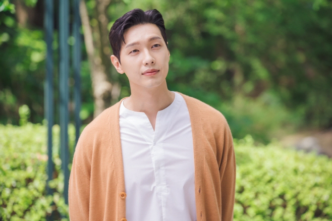 화_지현우