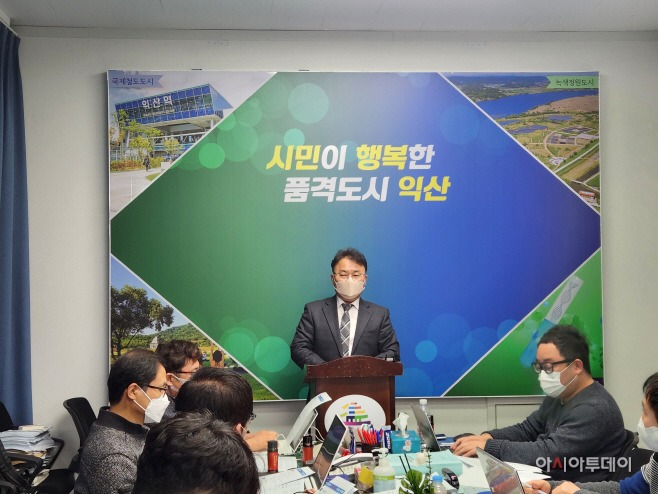 인터뷰