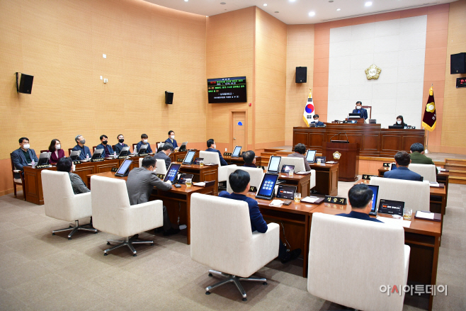 폐회