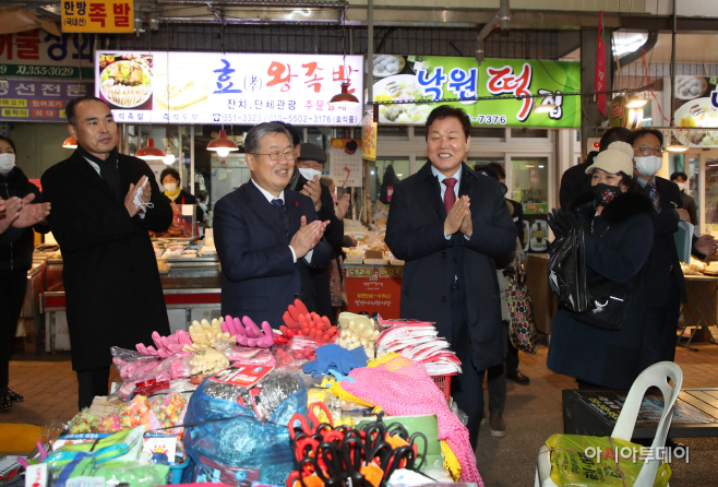 20230117-박완수 경남도지사 밀양시 방문(2)-밀양아리랑시장