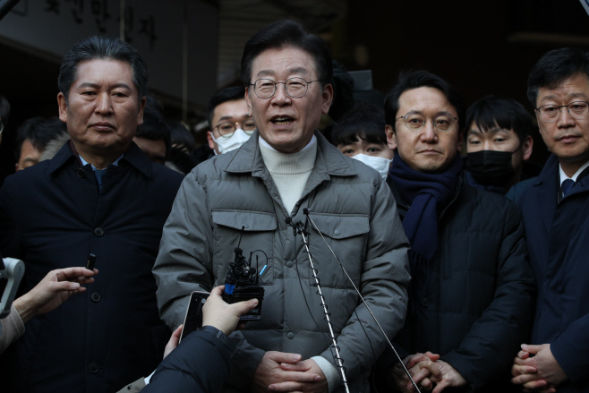 입장 밝히는 이재명 대표