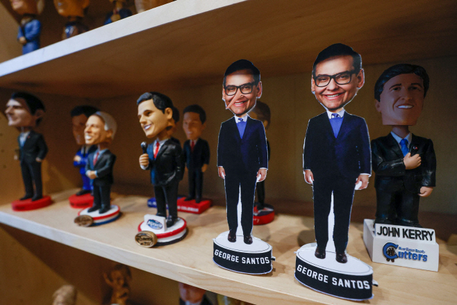 US-LIFESTYLE-LEISURE-MUSEUM-TOY-BOBBLEHEADS
