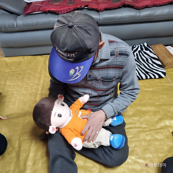 AI로봇 친구 맺어주기