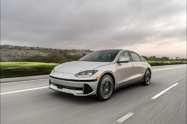 230201 (사진) 현대차 아이오닉 6, 美 최고수준 전비 달성