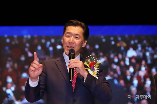 문현진 글로벌피스재단 세계의장