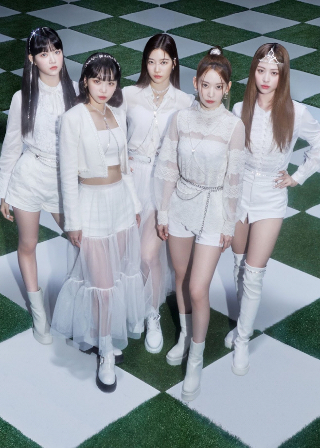 르세라핌 FEARLESS JP 콘셉트1 단체