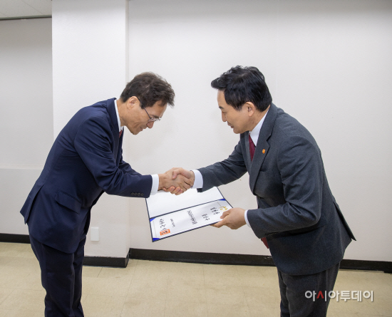 원희룡_장관_함진규_도로공사_신임_사장에_특별사항_지시