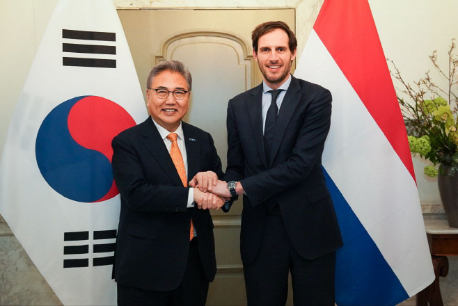 한·네덜란드 첫 외교장관 전략대화<YONHAP NO-2532>