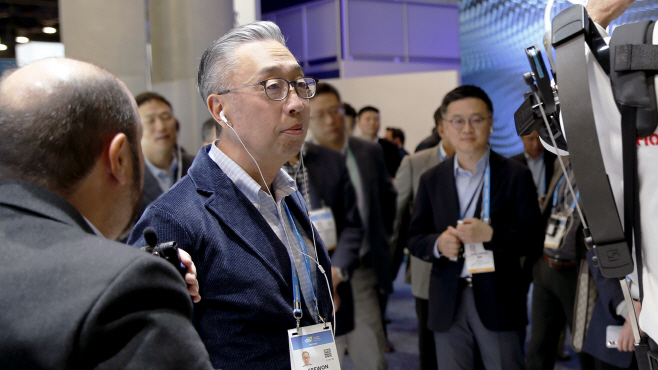 사진1_미국 'CES2020' 현장 방문 (1)