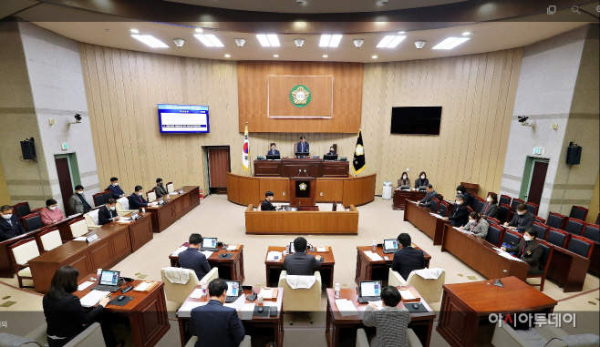 6.(사진)의회임시회