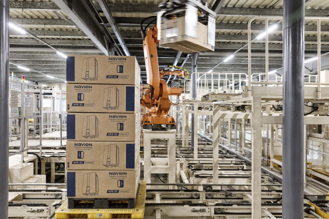 [참고이미지7] 파렛타이징-바코드 기준 자동 분류 및 적재 (2)