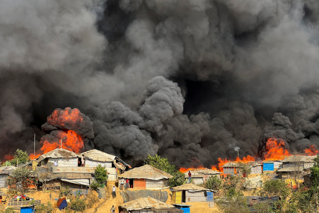 BANGLADESH-FIRE/ <YONHAP NO-4921> (REUTERS)