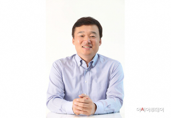 윤경림 KT 그룹트랜스포메이션부문장 사장 사진 KT