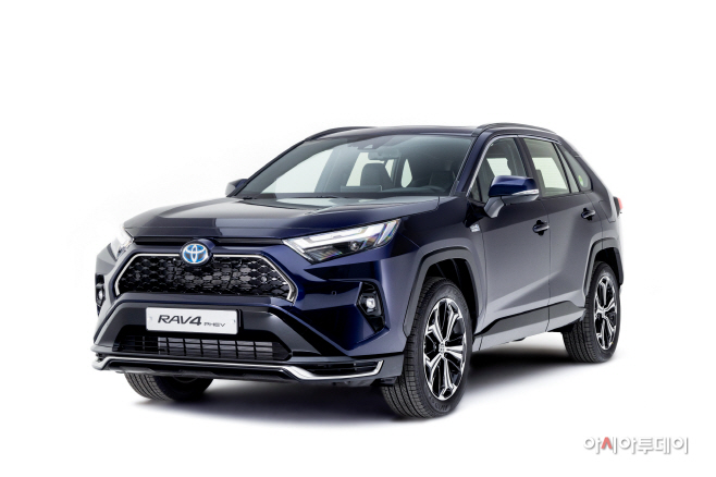 사진1_RAV4 PHEV 정측면 (1)