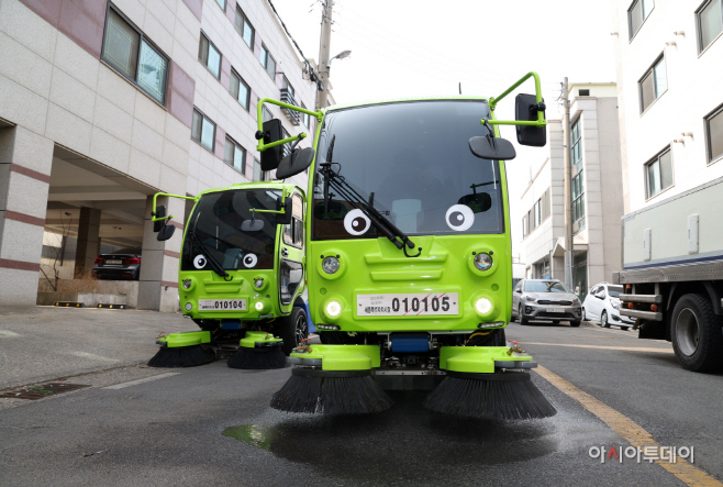 태안군, 소형 전기 노면청소차 2대 운영