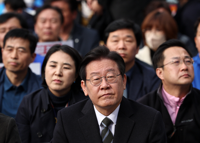 강제동원 굴욕해법 무효 촉구 대회 참석한 이재명 대표