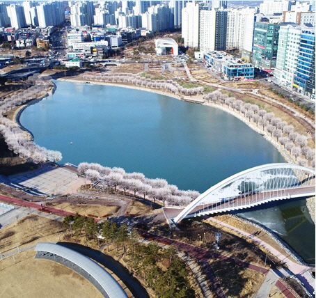 망월천 산책로