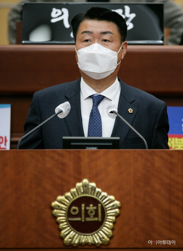 김동구