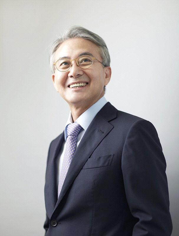 BGF그룹 홍석조 회장_2