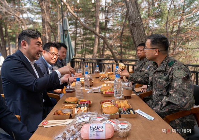 신세계푸드_베러미트 간편식전달1