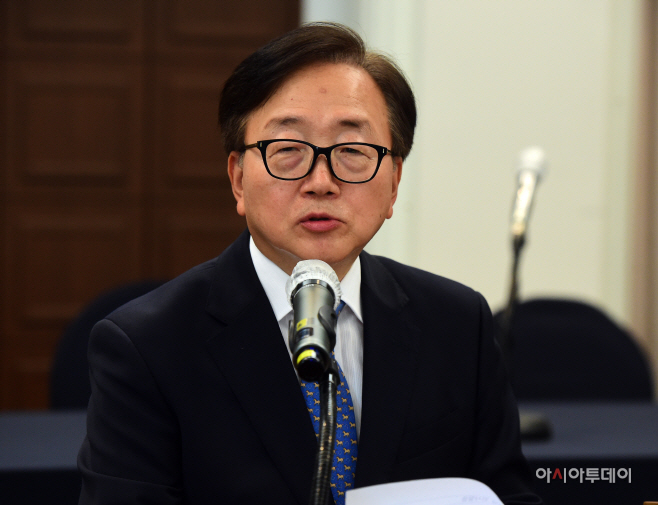 [포토] 인사말하는 이동근 부회장