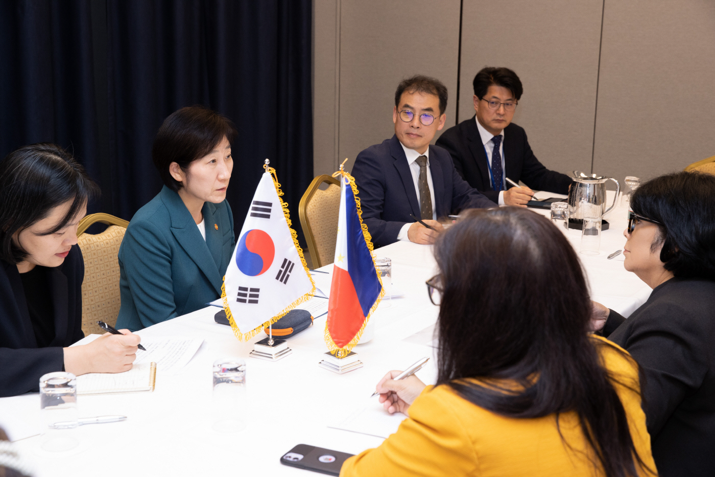 [포토] 한화진 환경부 장관, 필리핀과 수자원 협력방안 논의