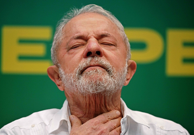 FILES-BRAZIL-CHINA-POLITICS-HEALTH-LULA