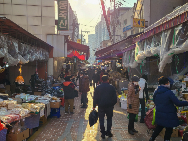 사진2. 관악중부시장 전경
