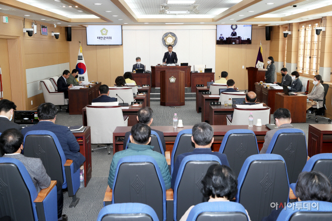 태안군의회, 제294회 임시회 개회...행정사무감사 청취 진행