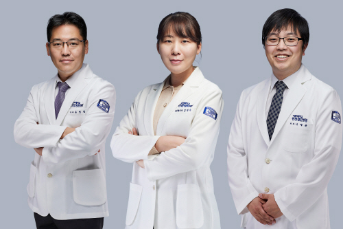 (왼쪽부터)윤영철, 김지수, 이태윤 교수