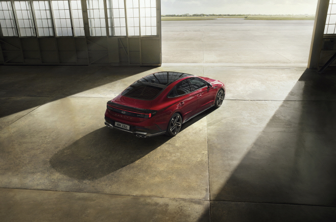 (사진3) 현대차, 2023 서울모빌리티쇼에서 '쏘나타 디 엣지