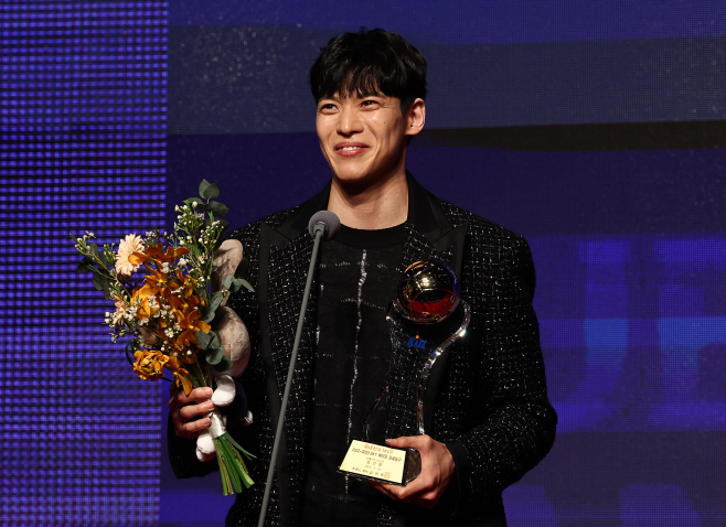 서울 SK 김선형, 국내선수 MVP<YONHAP NO-3905>