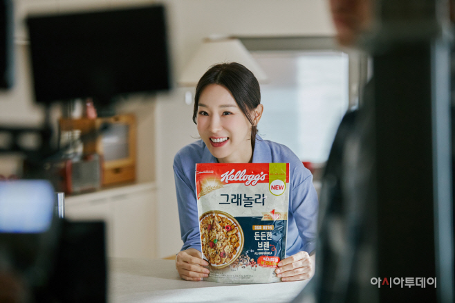 [이미지1] 농심켈로그, 새로운 브랜드 모델로 ‘이지혜 가족’