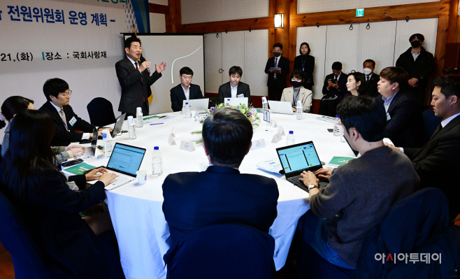 [포토] 김진표 국회의장 '선거제 개편방향과 전원위원회 운영계획 정책설명회'